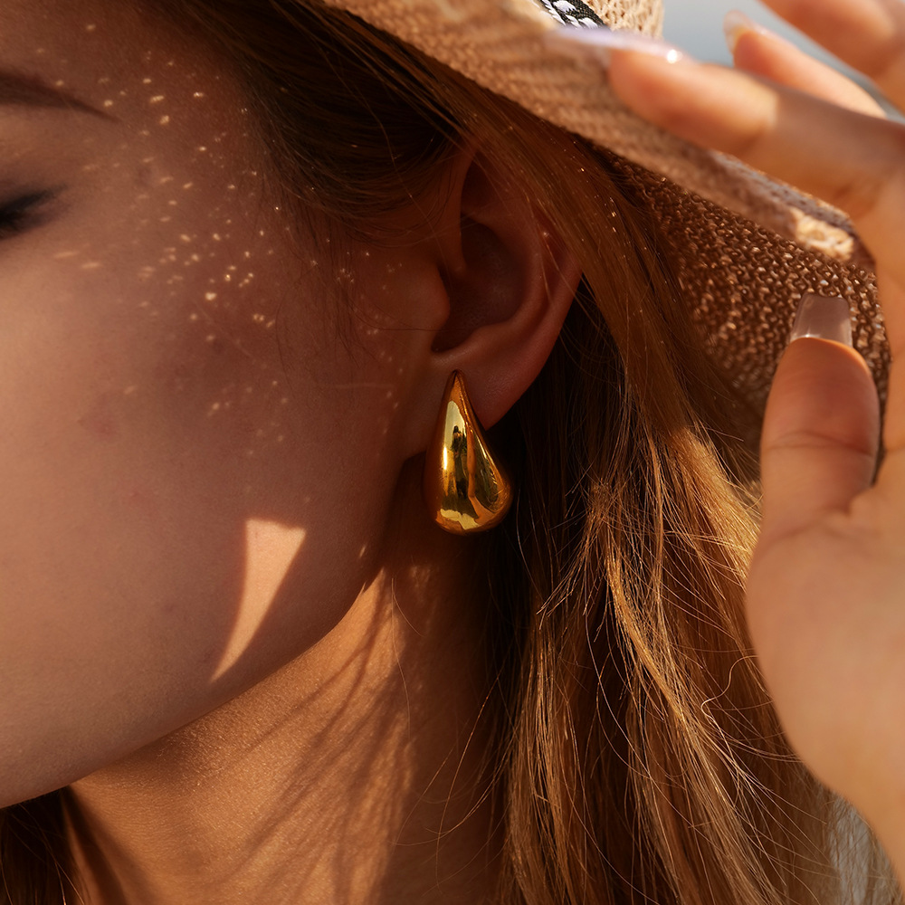 Lightweight 18K gold plated stainless steel water droplets earrings - Image 4