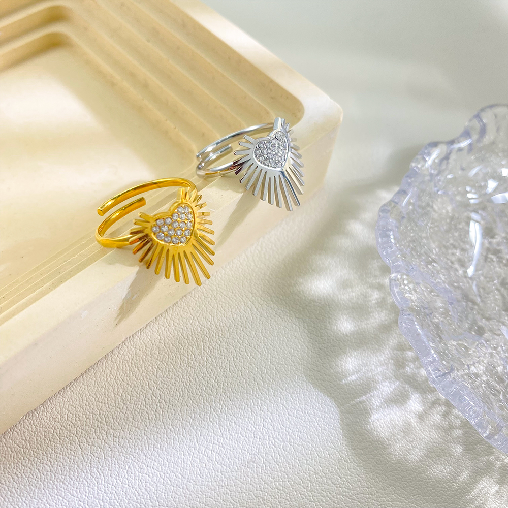 18K Gold Plated Sunburst Heart Ring Stainless Steel 5A Zircon Adjustable Ring Waterproof
