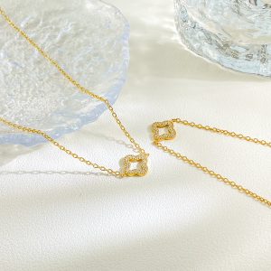 Hot Selling Stainless Steel Wedding Water Clover Shaped Pendant Bracelet Necklace Set with Zircon Stones Trendy Women's Jewelry