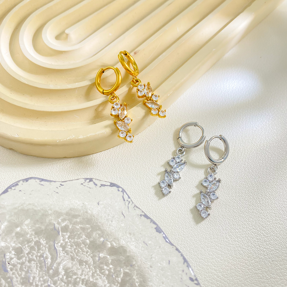 18K Gold Plated Wholesale Waterproof Elegant 5A Wheat Ear Shaped Pendant Zirconia Earring Stainless Steel Earrings Wholesale - Image 3