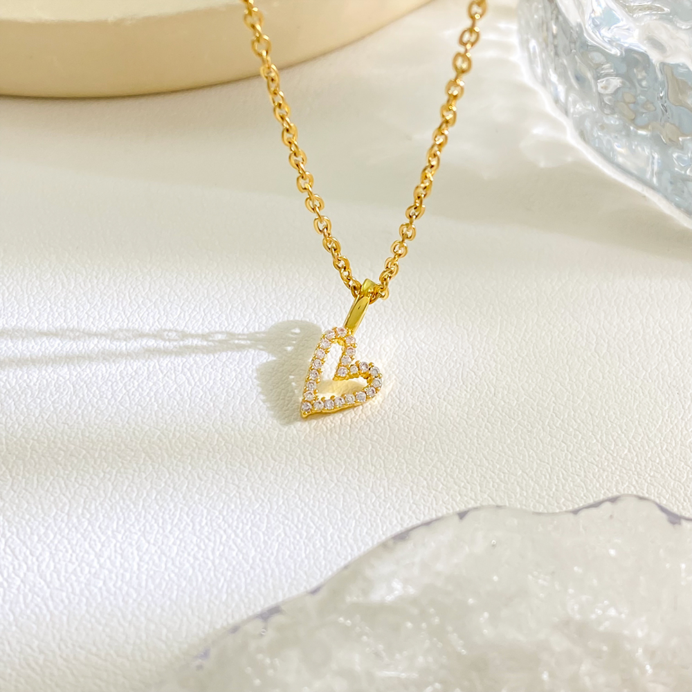 18K Gold Plated Stainless Steel Tarnish Free Hollow Paved Zircon Heart Pendant Charm Necklace for Women Jewelry