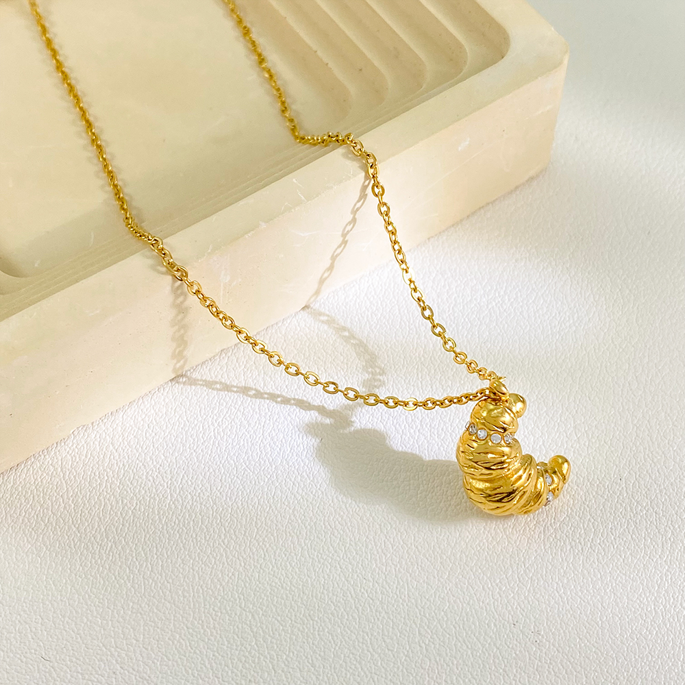 Minimalist Croissant Necklace 18K Gold Plated Stainless Steel Pendant Necklace Jewelry - Image 3