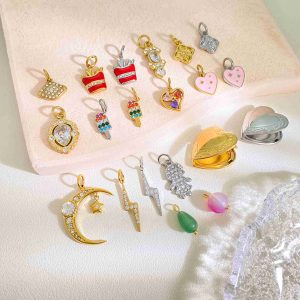 Newest Daily Creativity Girl Lips Heart Moon DYO Pendants Gold Plated Stainless Steel Charms Wholesale