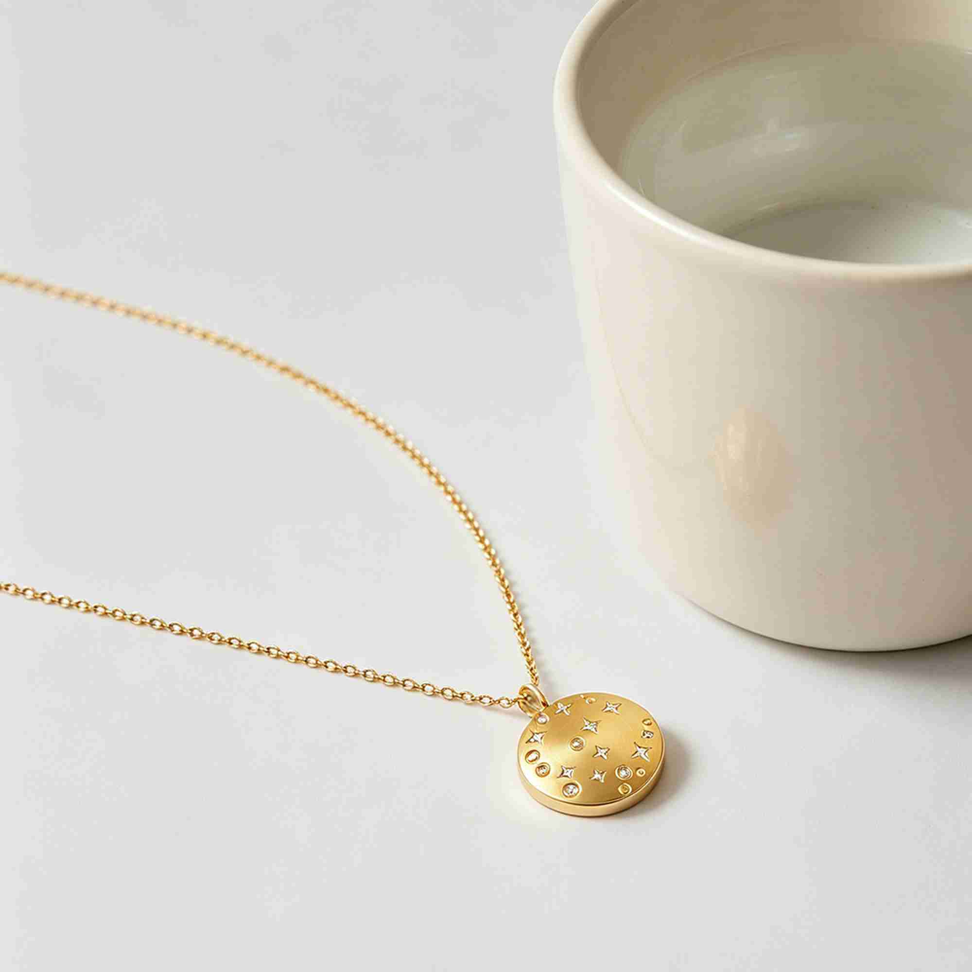 Wholesale Gold Plated Stainless Steel Zircon Starry Night Pendant Necklace Dainty Brushed Gold Round Disc Charm Necklace - Image 5