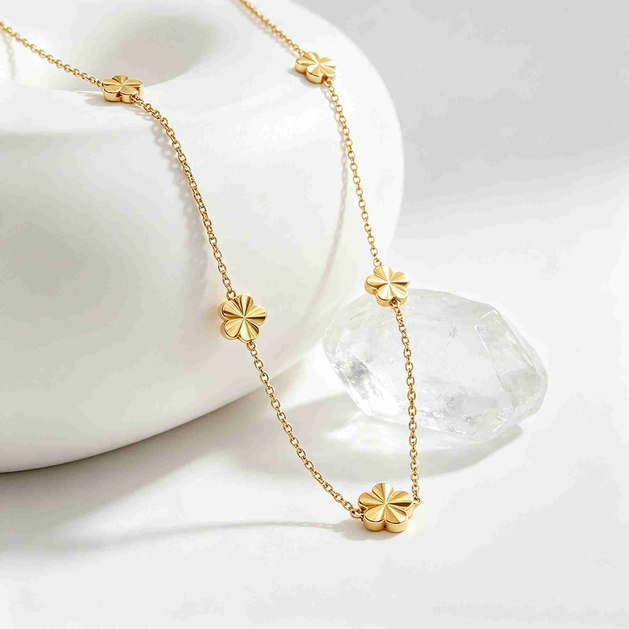 Fashion Gold Plated Clover Necklace Simple Link Chain Flower Charm Pendant for Women - Image 3