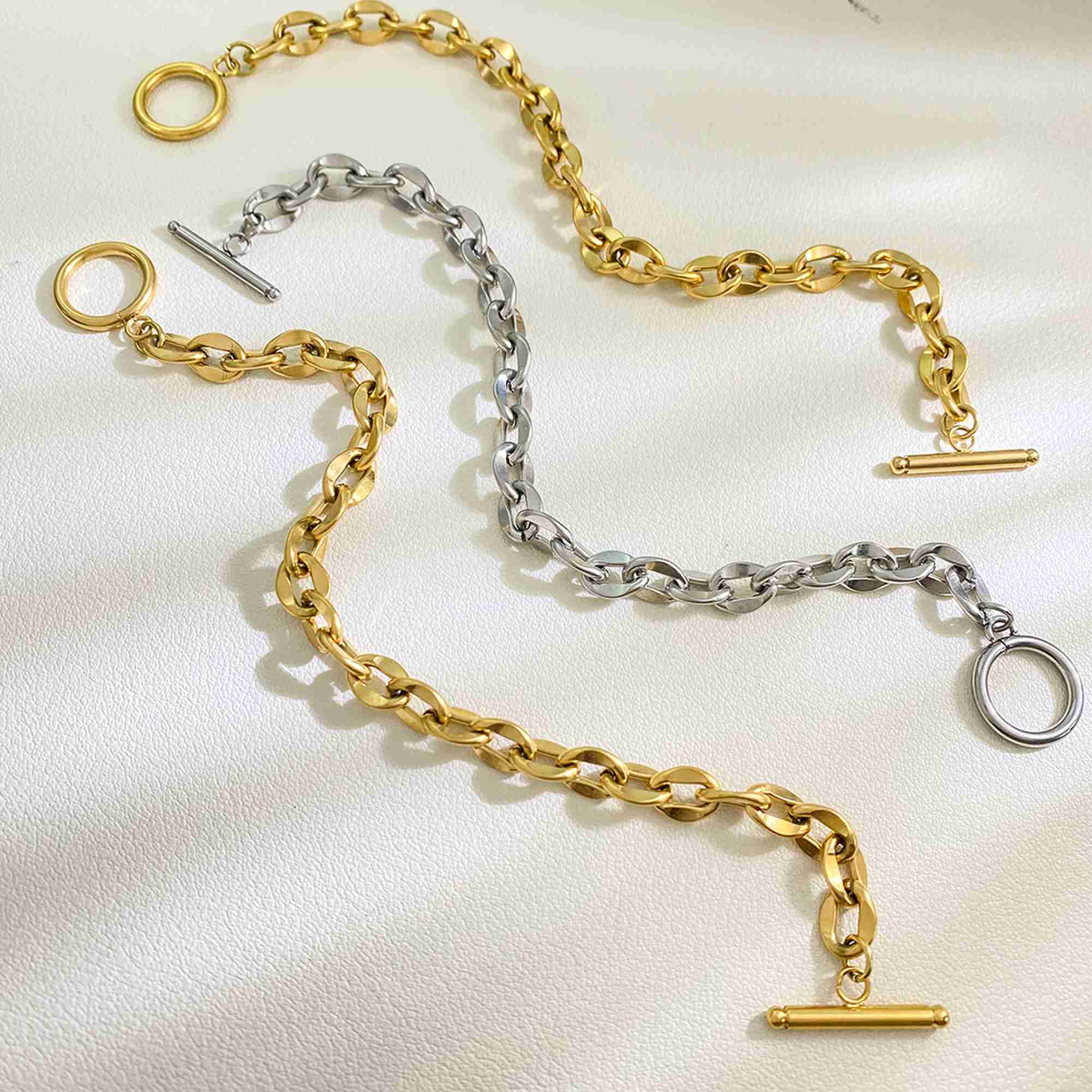 Stainless Steel 18k Gold Plated OT Buckle Chunky Oval Link Chain Bracelet for Women Waterproof Tarnish Free Jewelry Wholesale - Image 3