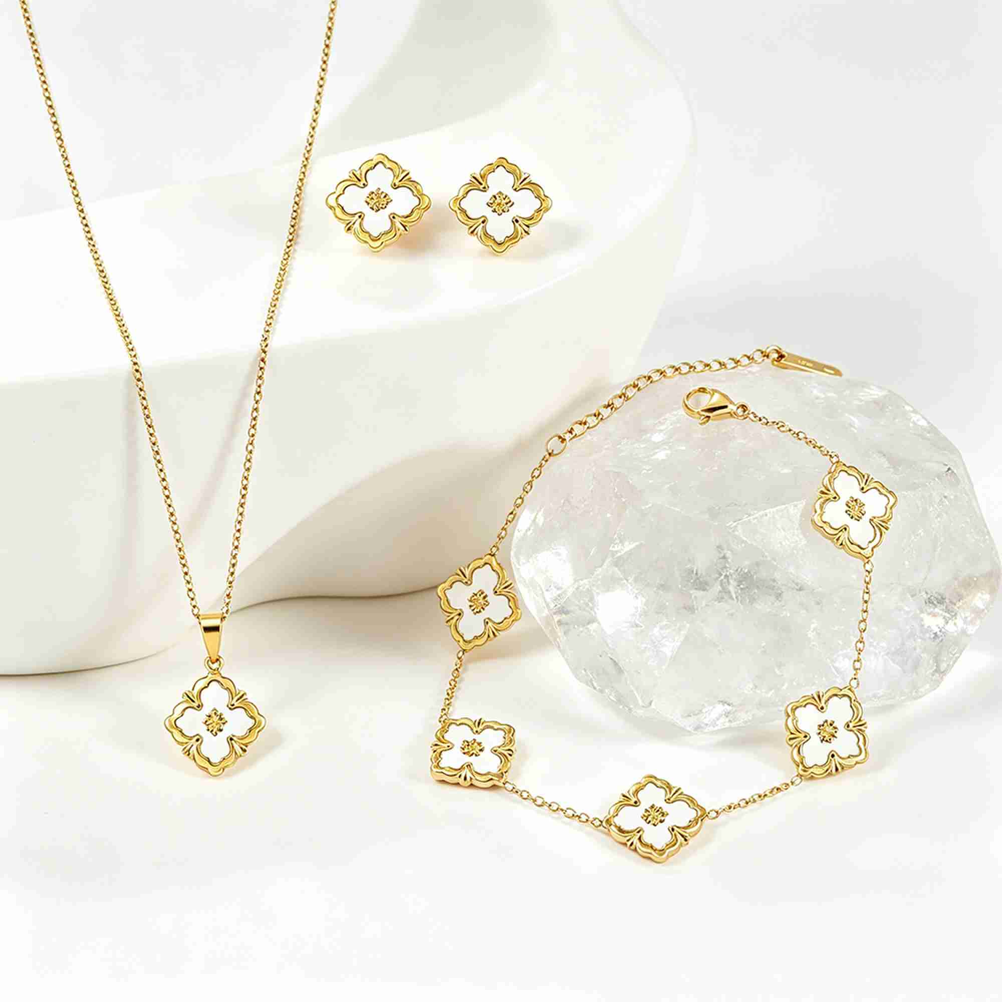 Stainless Steel Gold Plated White Enamel Flower Clover Necklace Bracelet Earrings Set Waterproof Fashion Jewelry Wholesale