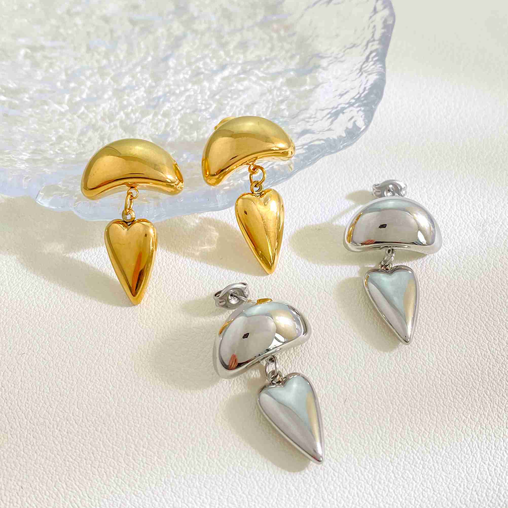 Trendy Gold Chunky Heart Charm Earrings Vintage Geometric Teardrop Dangles High Quality Stainless Steel Earrings Wholesale - Image 2