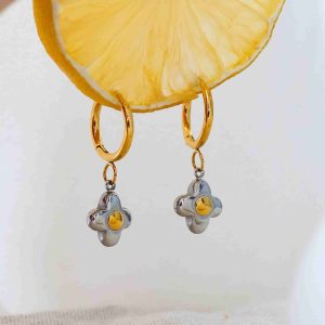 Two Tone Clover Hoop Earrings Silver Flower Gold Center Dangle Tarnish Free Waterproof Stainless Steel Earrings Wholesale