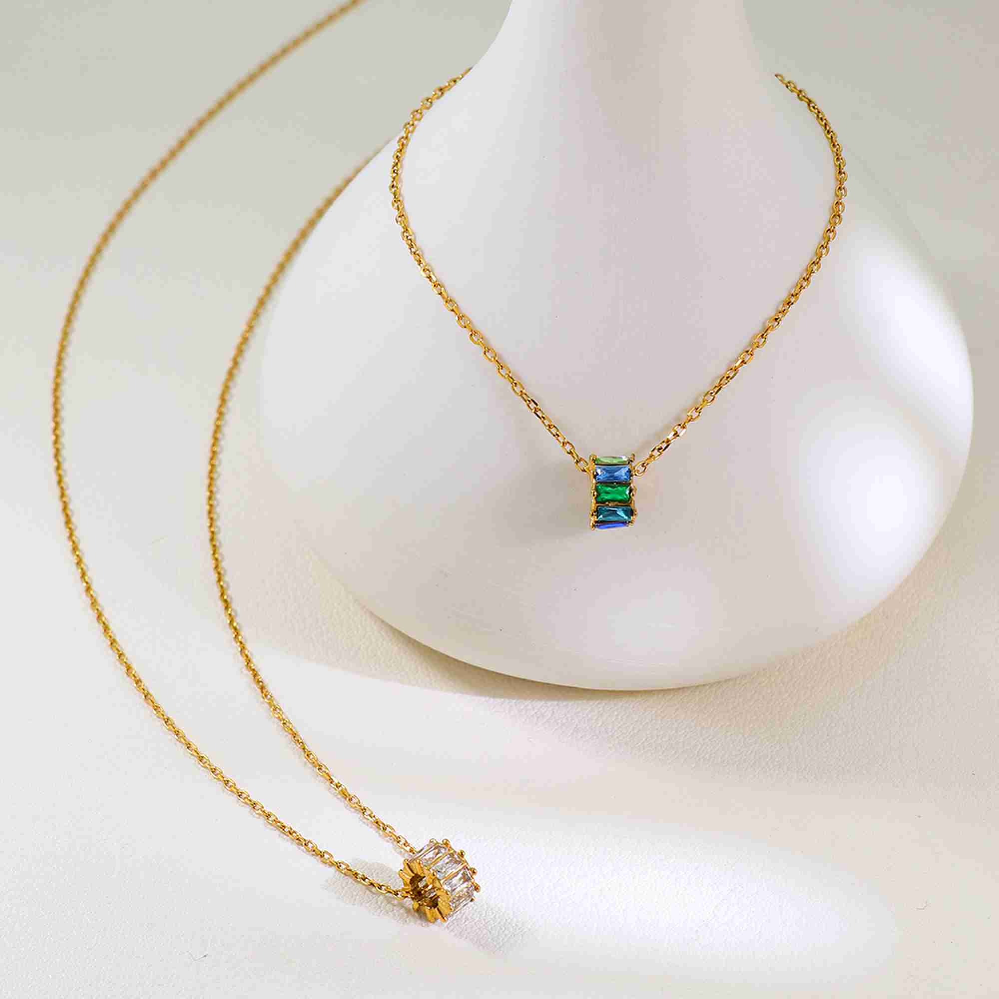 Barrel Shape Baguette Pendant Necklace 18K Gold Plated Stainless Steel Clear Stones Cylinder Drop Chain Jewelry for Women