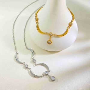 Crescent Moon Shape Pendant Necklace 18K Gold Plated Stainless Steel Clear Bezel Set Stones Drop Chain Jewelry for Women