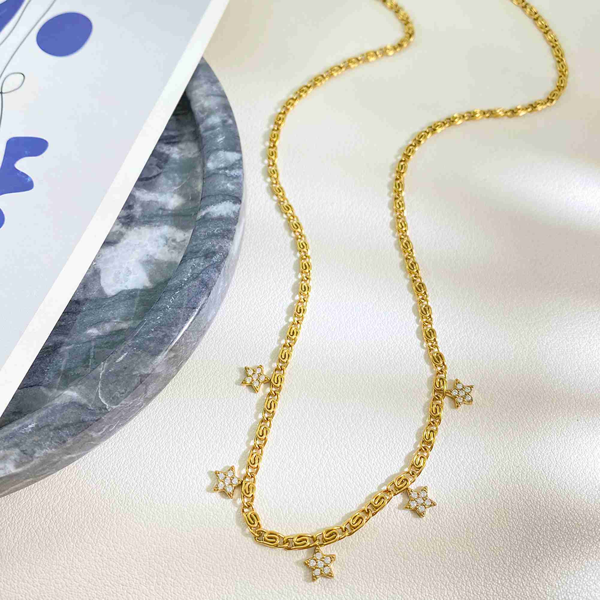 Five Point Star Charm Necklace 18K Gold Plated Stainless Steel Clear Stone Pendant Layered Swirl Link Chain Jewelry